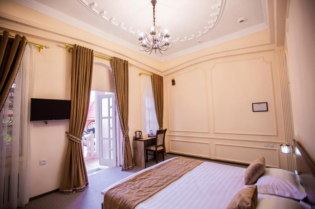 Art House Hotel Tashkent Exterior photo